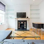 Gorgeous Apartment In Trendy Neighbourhood